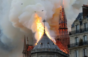 Photos : La cathédrale Notre-Dame de Paris en feu 4