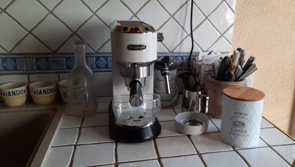 De'Longhi Dedica avis